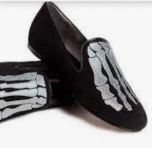 Mara & Mine Jem Skull Slippers, Size 13.5